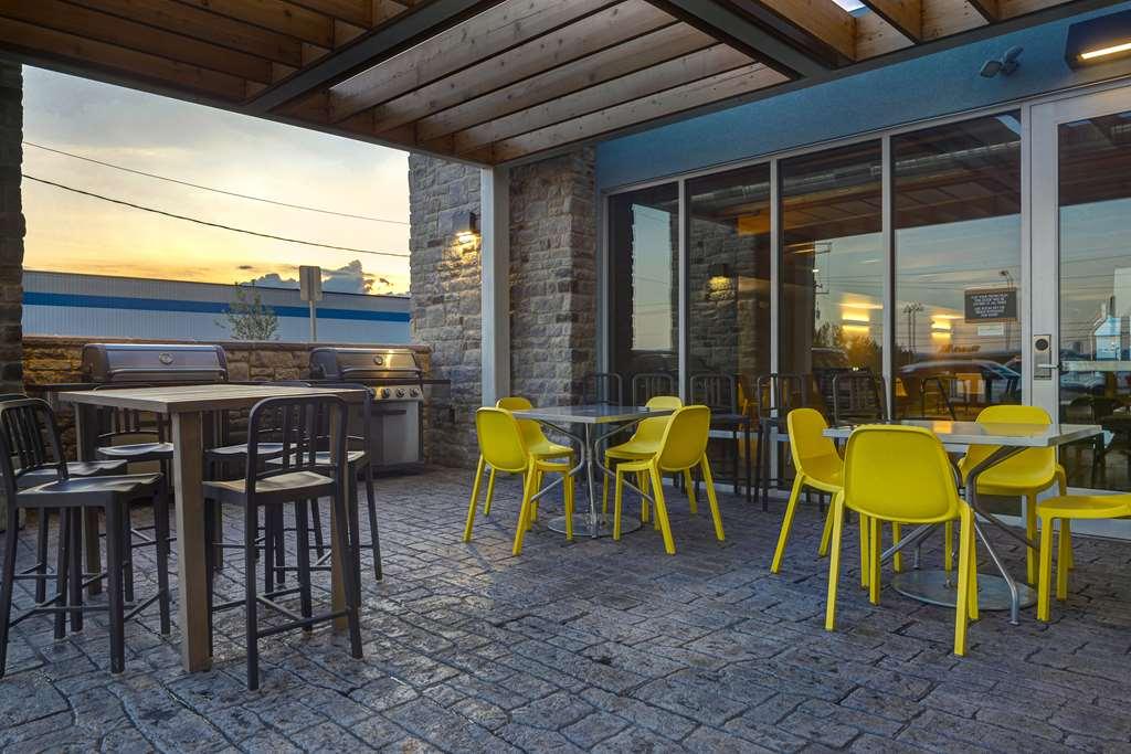 Home2 Suites By Hilton Allentown Bethlehem Airport ภายนอก รูปภาพ