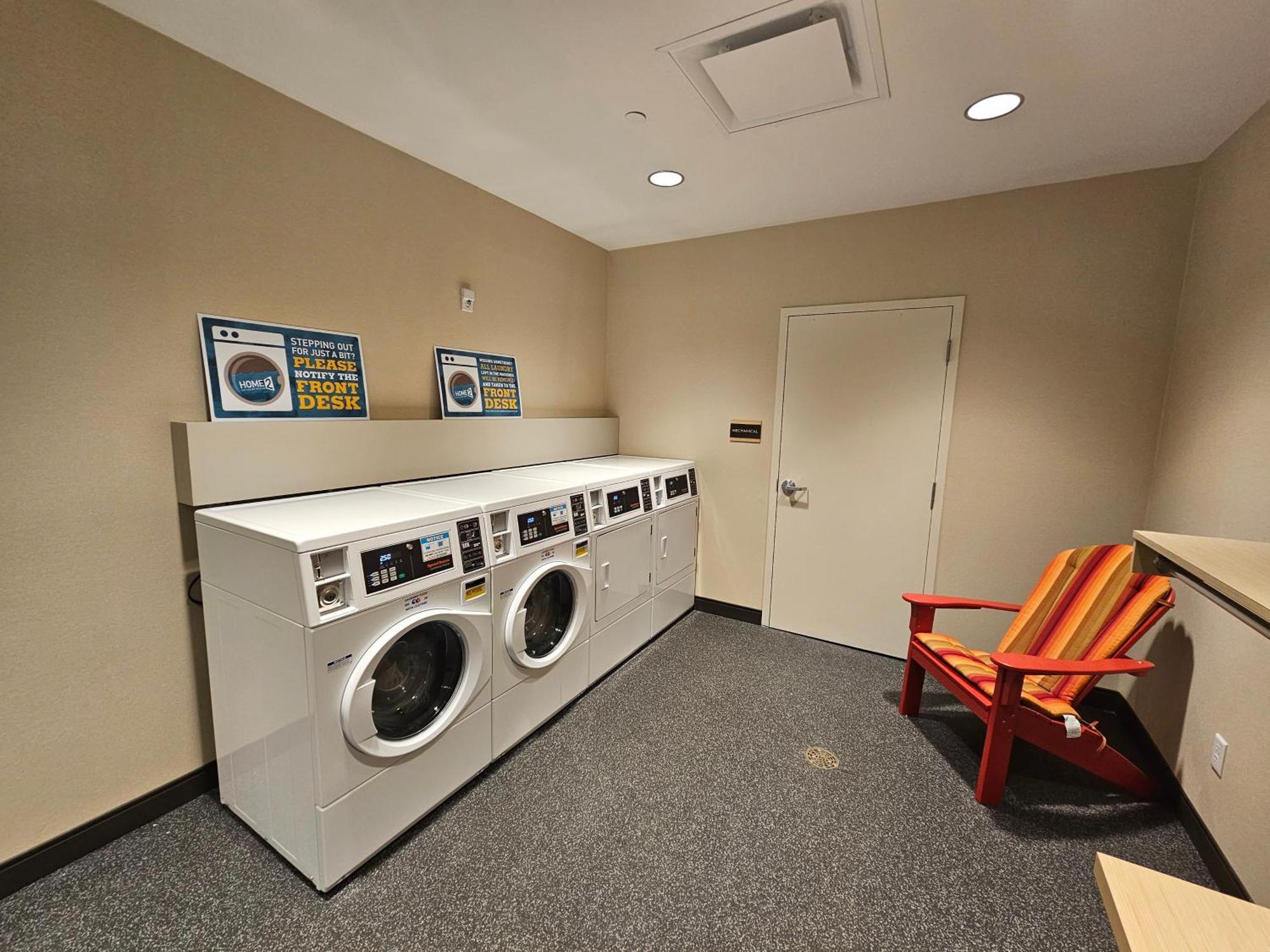 Home2 Suites By Hilton Allentown Bethlehem Airport ภายนอก รูปภาพ