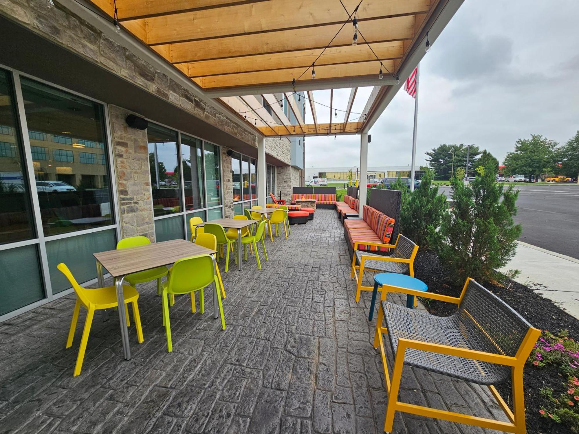 Home2 Suites By Hilton Allentown Bethlehem Airport ภายนอก รูปภาพ