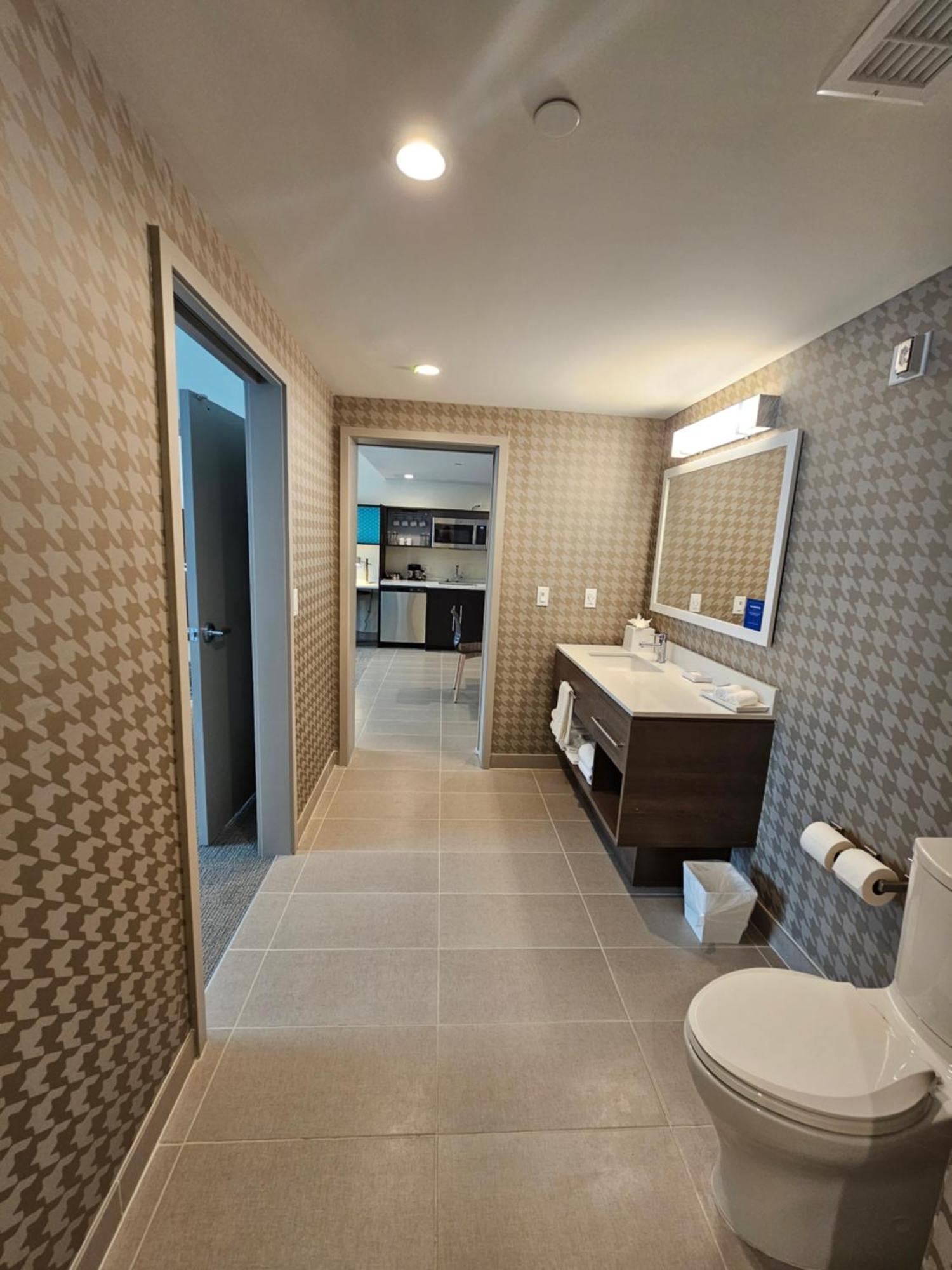 Home2 Suites By Hilton Allentown Bethlehem Airport ภายนอก รูปภาพ