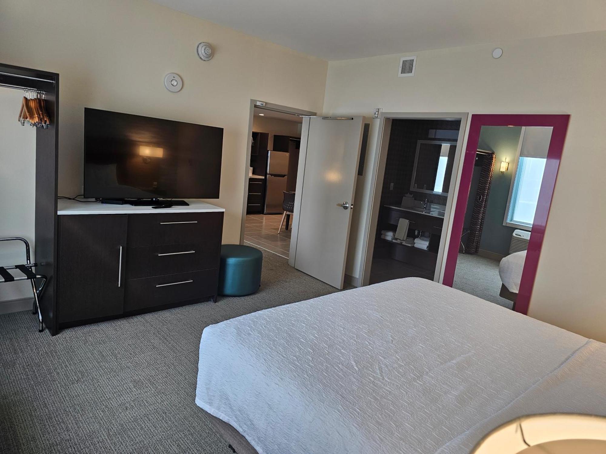Home2 Suites By Hilton Allentown Bethlehem Airport ภายนอก รูปภาพ