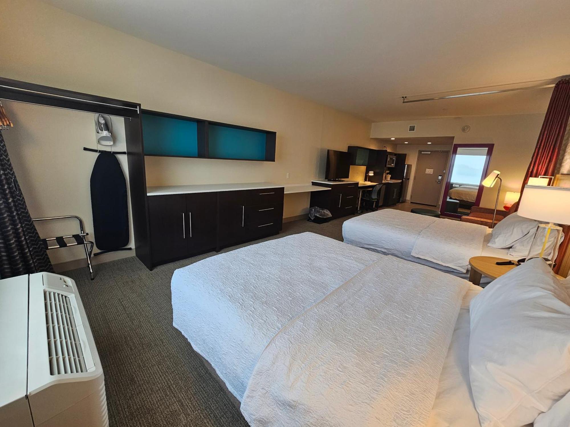 Home2 Suites By Hilton Allentown Bethlehem Airport ภายนอก รูปภาพ